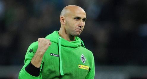 مونشنجلادباخ يجدد عقد مديره الفني شوبرت حتى عام 2019 